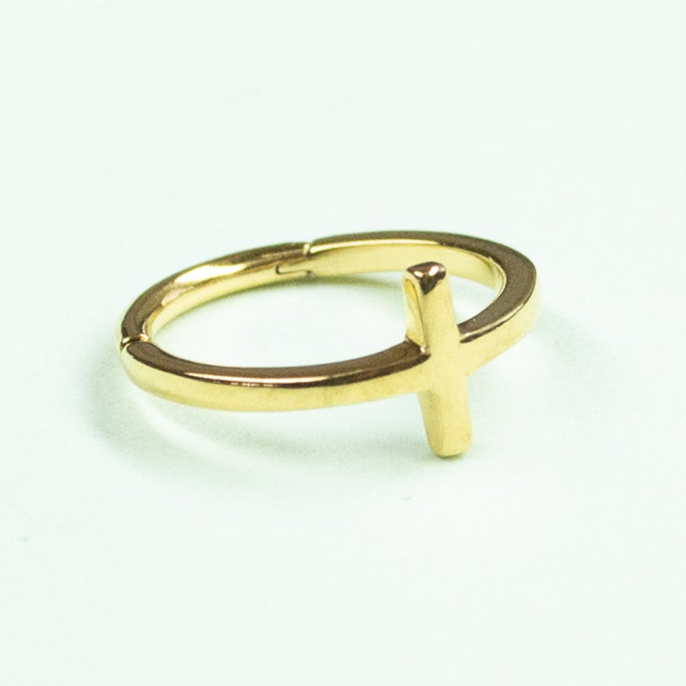 Soulflower | Argolla Piercing | Anodizado Dorado (Cruz) - Soulflower Shop